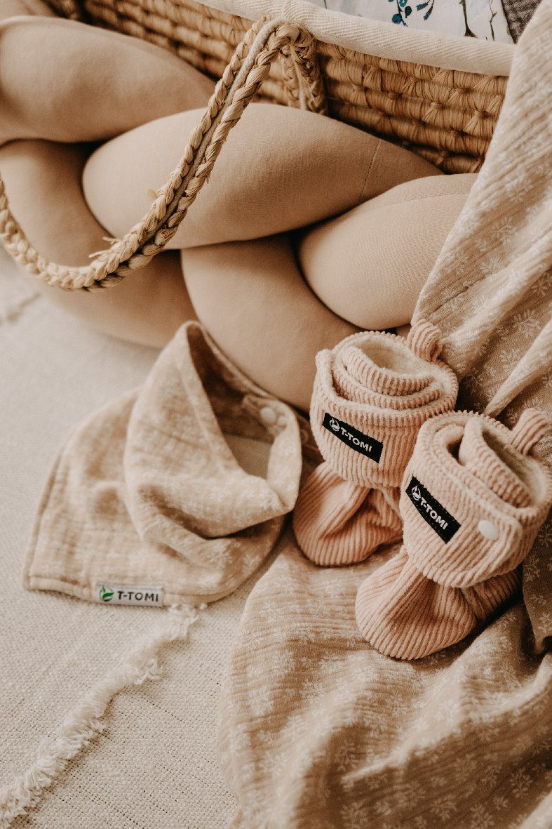 T-TOMI Capáčky Pink (3-6 měsíců) WARM